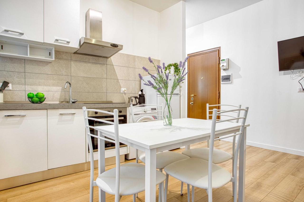 Joivy Warm And Inviting Flat With Balcony Apartment Milano Exterior foto