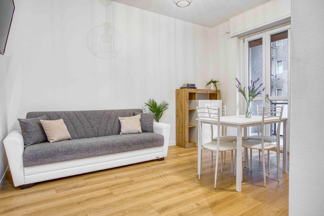 Joivy Warm And Inviting Flat With Balcony Apartment Milano Exterior foto